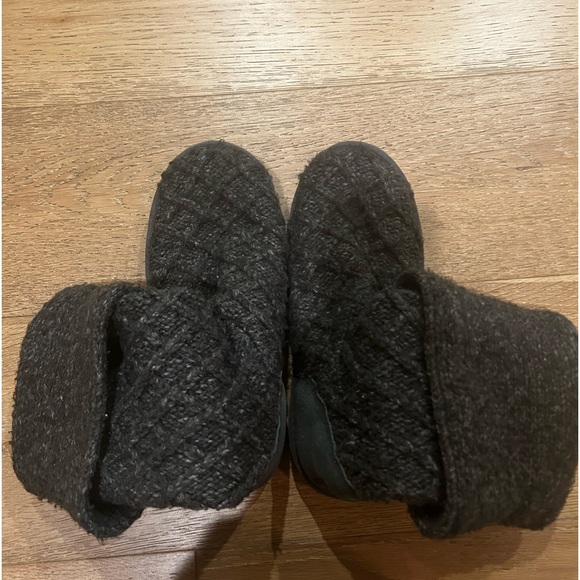 UGG Australia Womens Lattice Cardy Gray Knit boots - Picture 4 of 5